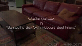 Cadence Lux fiatalabb rúdat akar