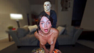 Brooke Tilli és a halloween maszkos csávója