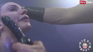 Világos Szőke amatőr fiatal micky muffin brutális anális dugással