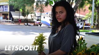 Aranyos fekete milf selena gomez mélyen kurelva latina bulában
