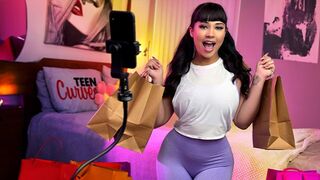 Vastag popós influencer véletlenül megreszeli magát a rajongói szeme láttára