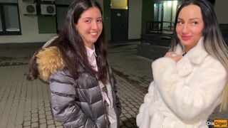 Baráttal szedtünk fel dupla izgató stripat, akiket keményen megbasztunk