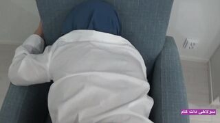 Vadító orbitális popsikás milfet szétkúrja egy amatőr pov-ban