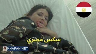 Arab milf gigászi kufferjét szétkúrja egy amatőr pov-ban