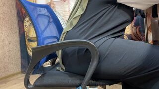 Krapekom arab felesége felhevült a munkahelyén és megdugta magát a bugyijában