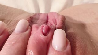Zsenge amatőr vagina közelről masztizik orgazmusig