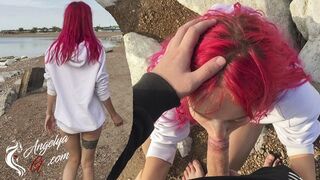 Vad tinédzser oboázás a strandon - lenyeli az egészet